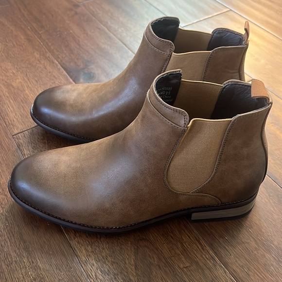 Vance Co. Landon • Chelsea Dress Boot - Picture 5 of 7